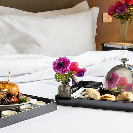 Hotel Madeleine Plaza 4*