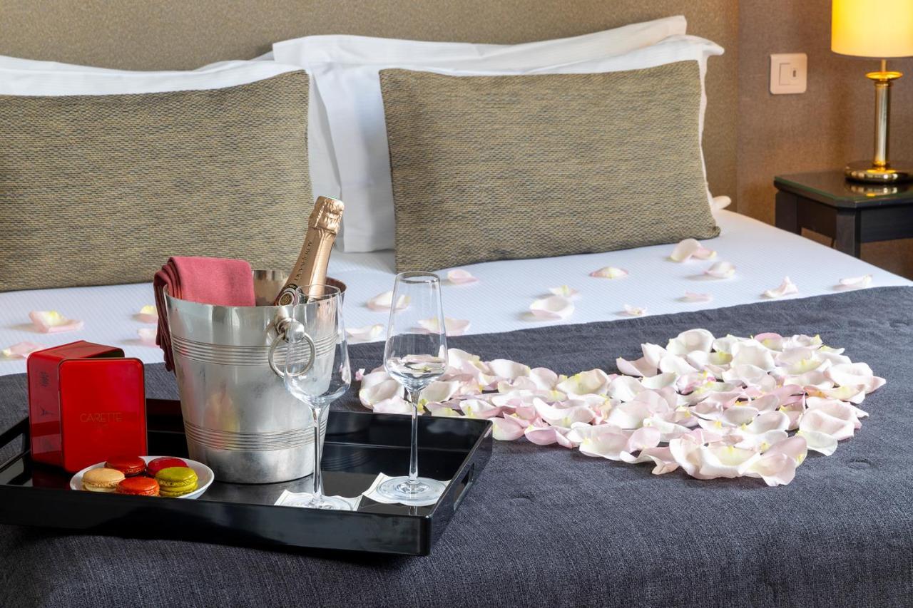 Madeleine Plaza Parigi