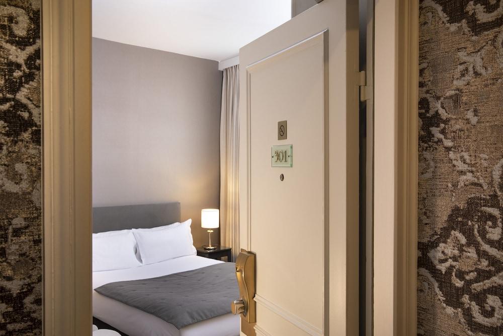 Madeleine Plaza Parigi